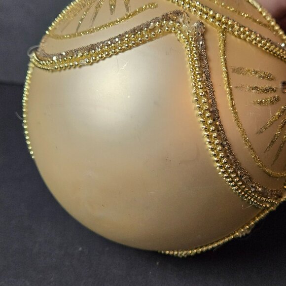 Frontgate Gold Beaded Scalloped Glass Ornament 4 Inch Handcrafted Holiday Decor - Picture 5 of 8